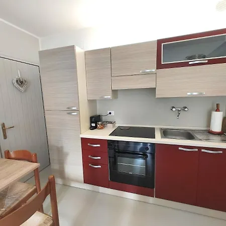 Relax In The Charming Little On The Ground Floor